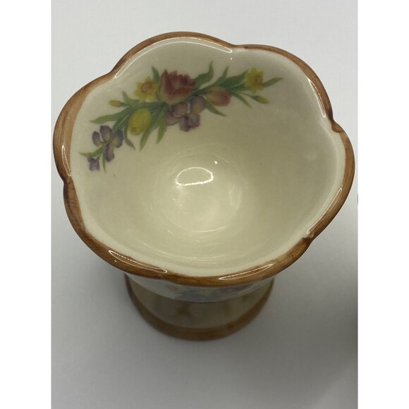 Vintage Ceramic Bunny Floral Egg Cups Set Of 2 With Scalloped Edges - Picture 8 of 10